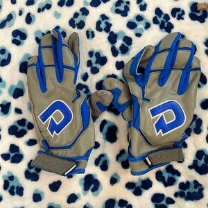 Batting gloves medium